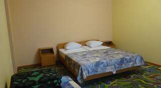 Гостиница Гармония Анапа Двухместный номер с 1 кроватью или 2 отдельными кроватями-5